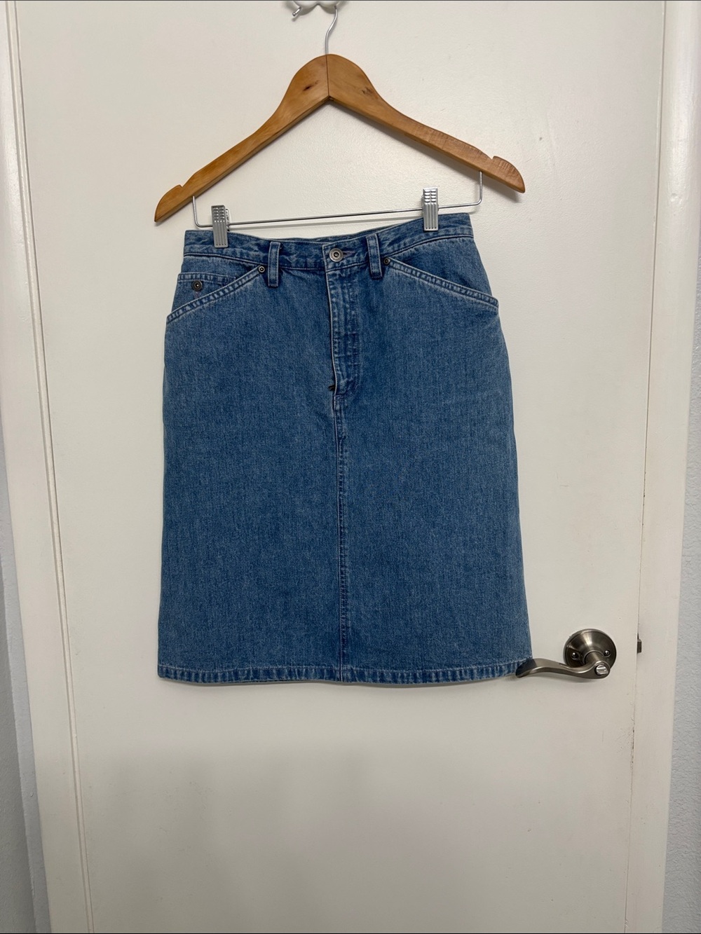 Liz Claiborne Classic Blue Denim Midi Skirt